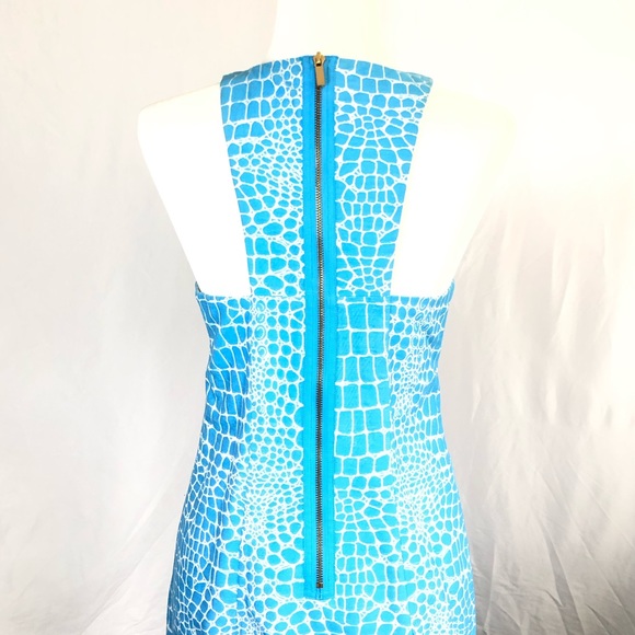 Dress - Picture 4 of 9